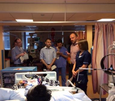 RHSC PICU handing over a renal patient